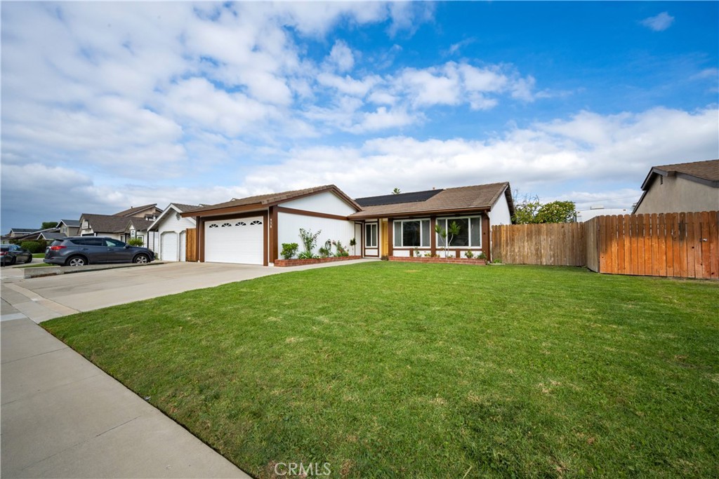 MLS #OC25256376 image #3