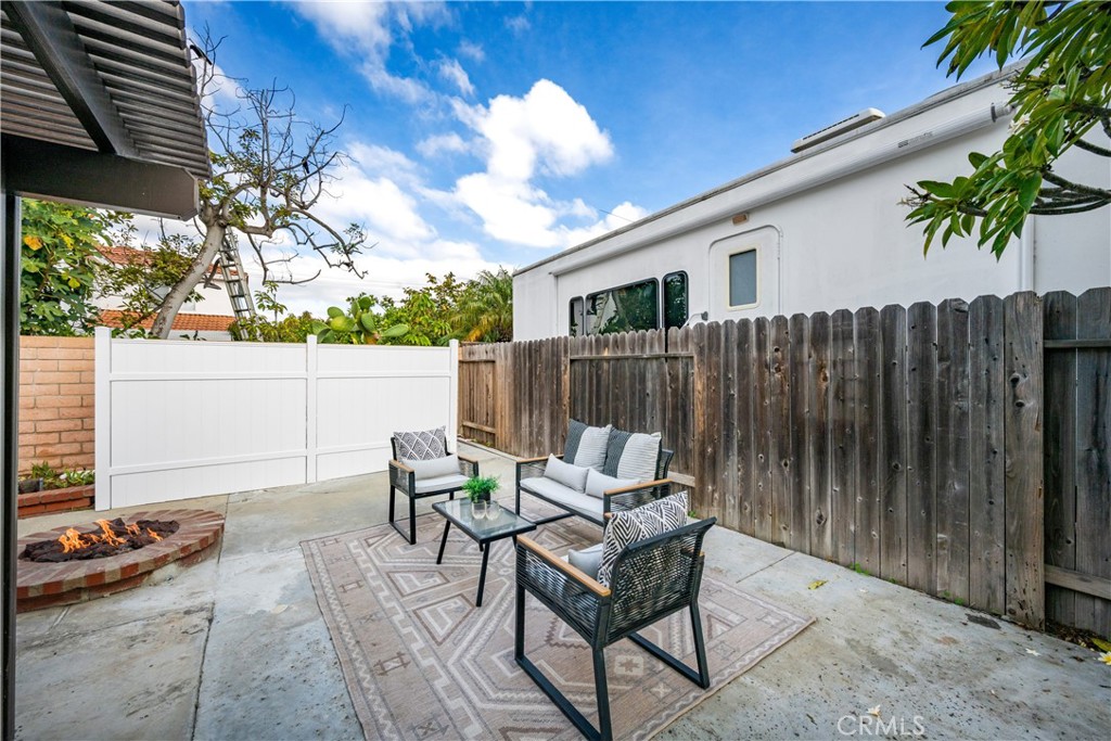 MLS #OC25256376 image #41