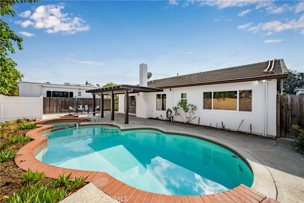 MLS #OC25256376 image #44