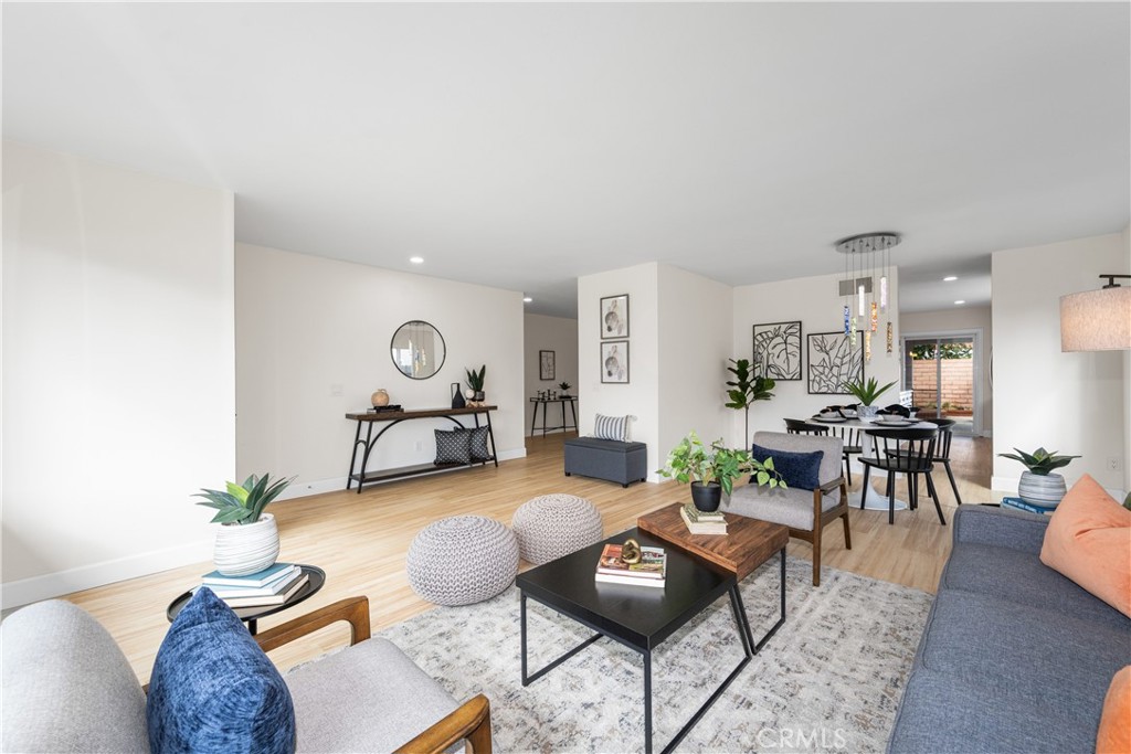 MLS #OC25256376 image #8