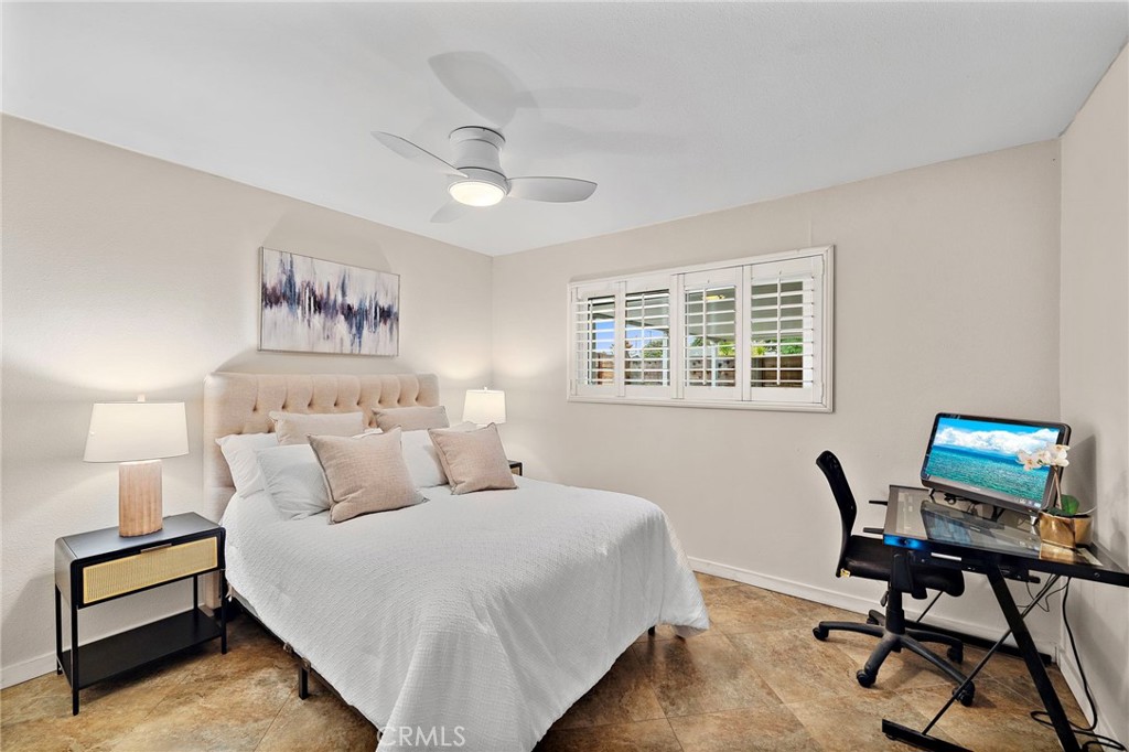 MLS #OC25256381 image #19