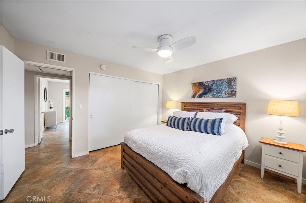 MLS #OC25256381 image #22