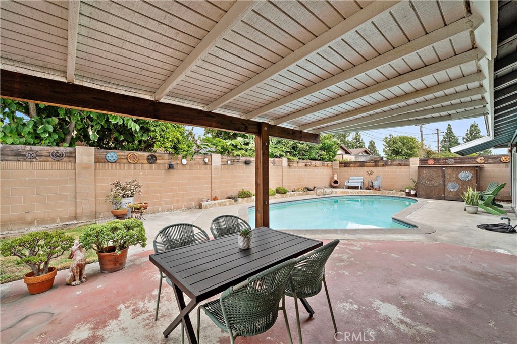 MLS #OC25256381 image #28