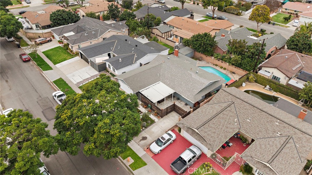 MLS #OC25256381 image #39