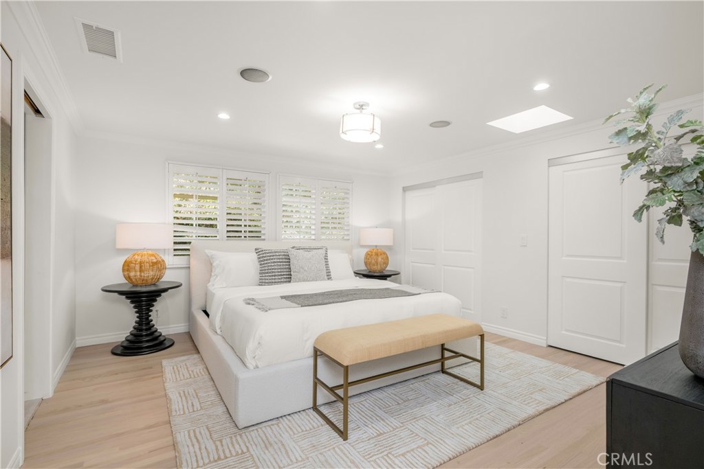 MLS #OC25256397 image #12