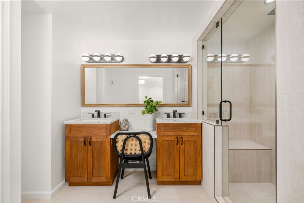 MLS #OC25256397 image #16