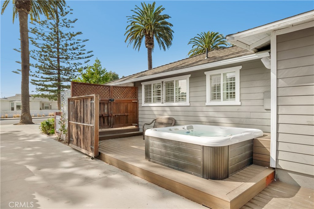 MLS #OC25256397 image #33