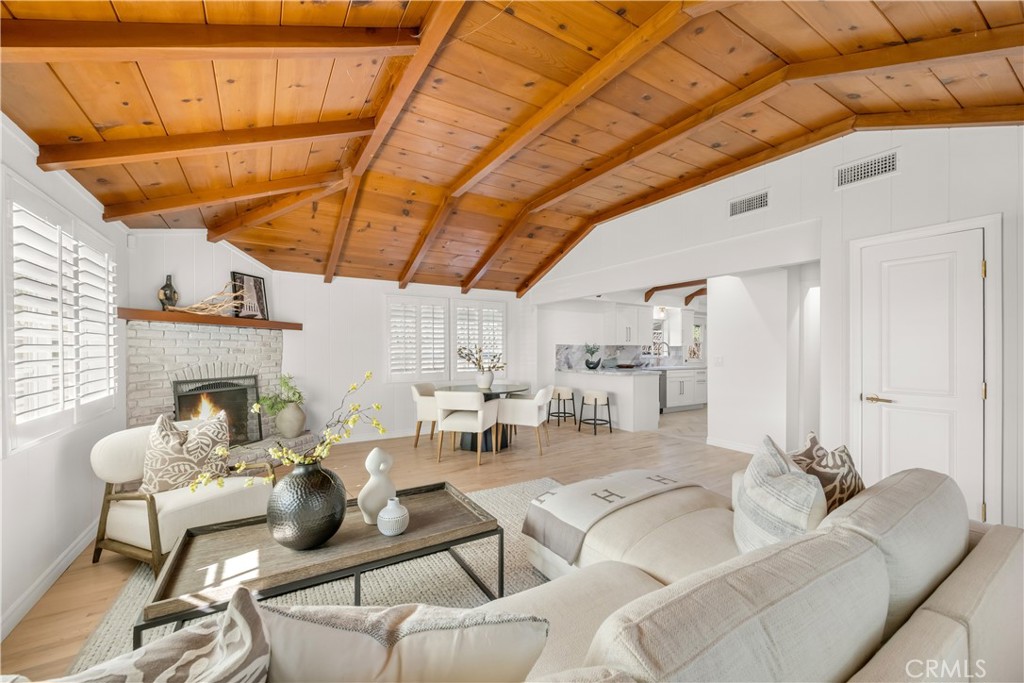 MLS #OC25256397 image #6