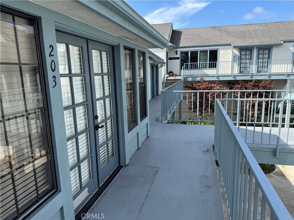 MLS #OC25256407 image #2