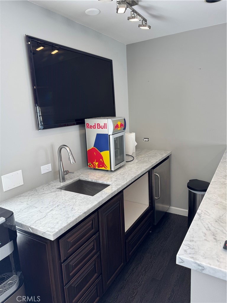 MLS #OC25256407 image #8