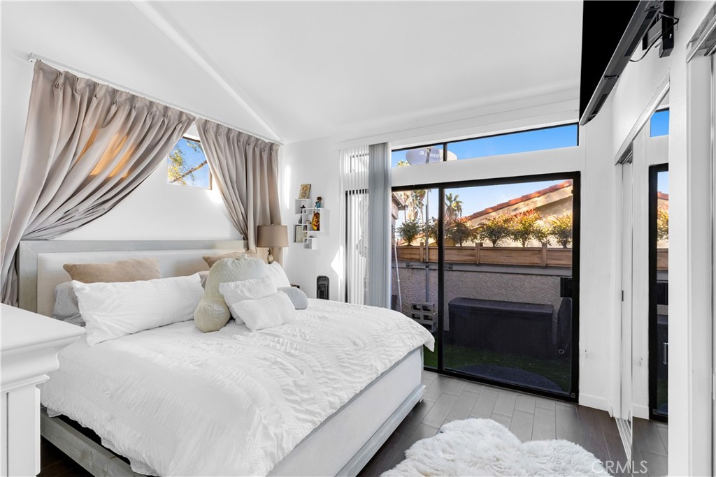 MLS #OC25256409 image #11