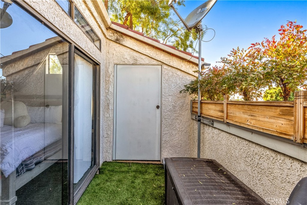 MLS #OC25256409 image #20