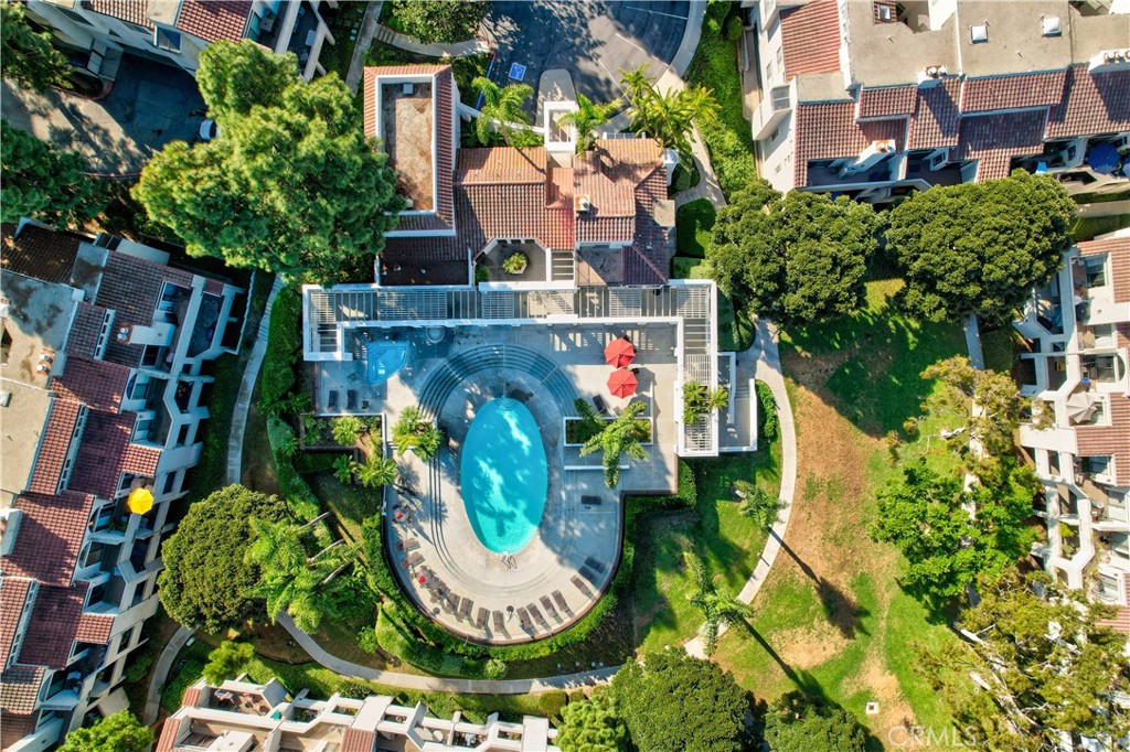 MLS #OC25256409 image #23