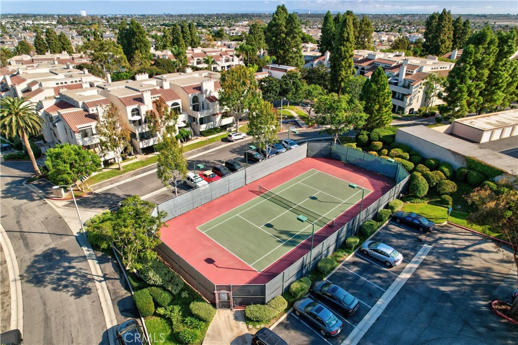 MLS #OC25256409 image #25