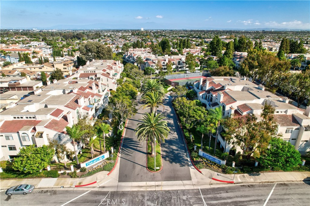 MLS #OC25256409 image #36