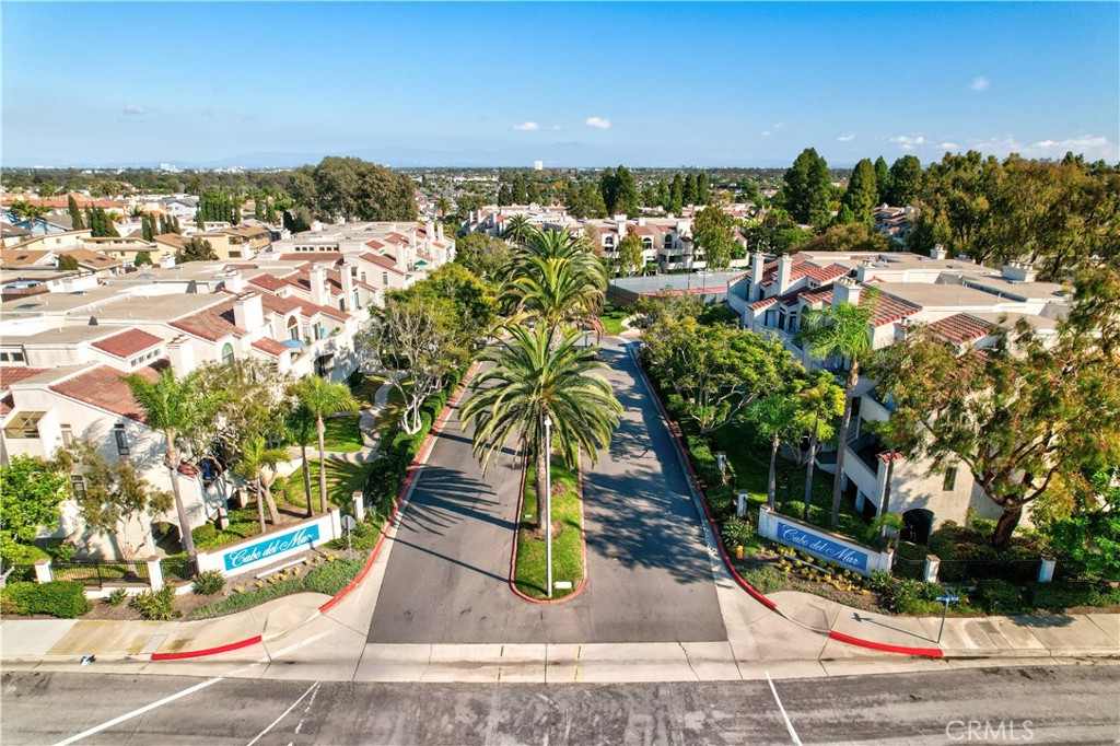 MLS #OC25256409 image #37