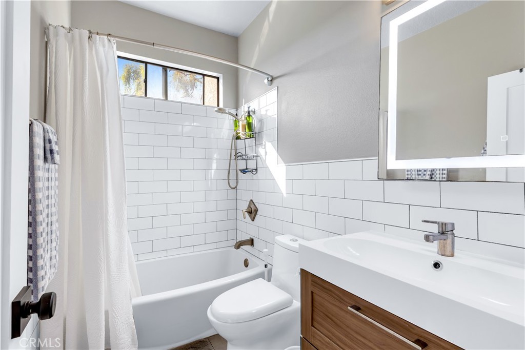 MLS #OC25256409 image #9