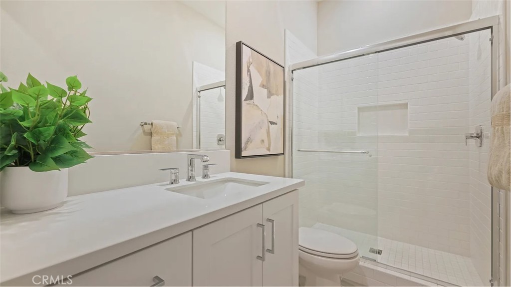 MLS #OC25256419 image #19