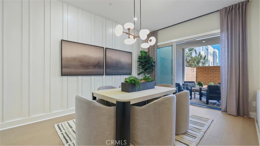 MLS #OC25256419 image #2