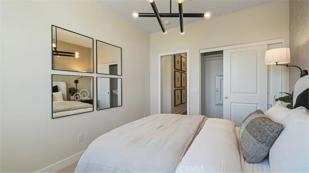 MLS #OC25256441 image #15