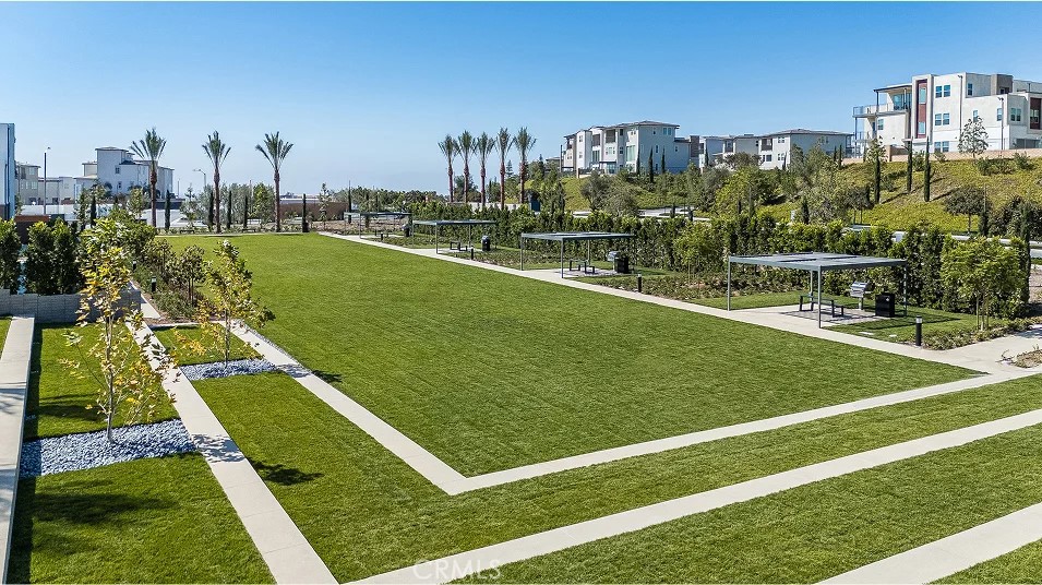 MLS #OC25256441 image #24