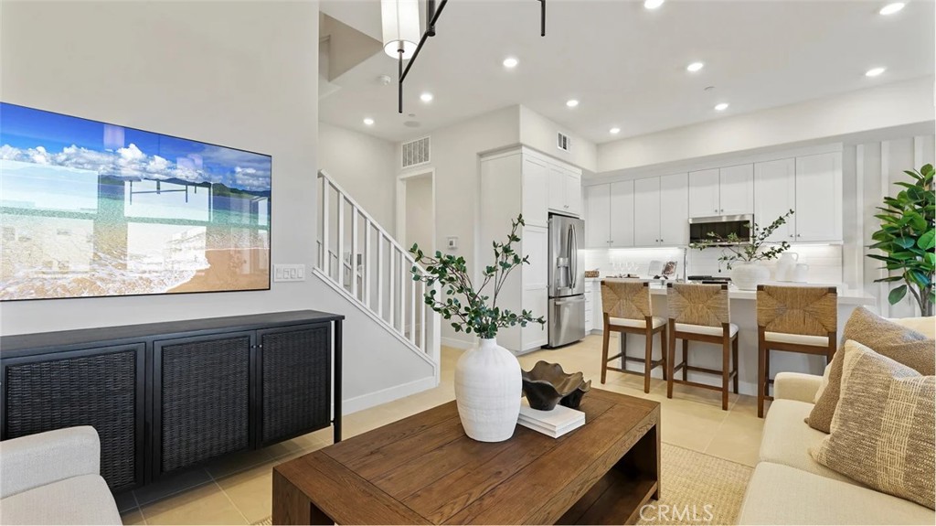 MLS #OC25256441 image #6