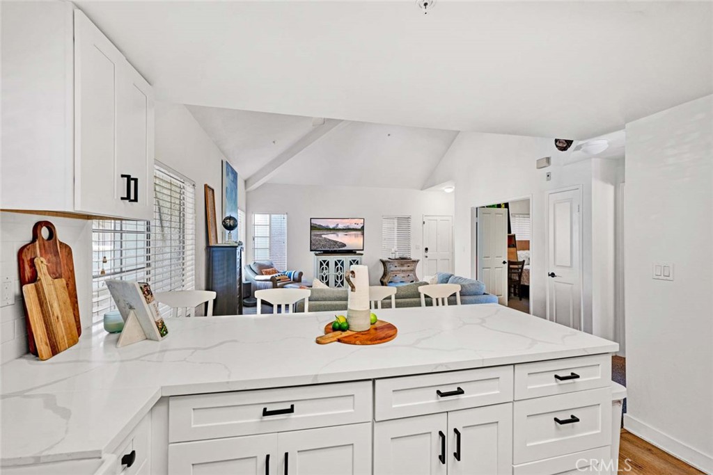 MLS #OC25256449 image #11