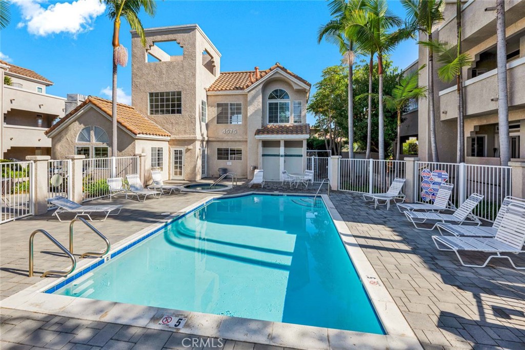 MLS #OC25256449 image #30