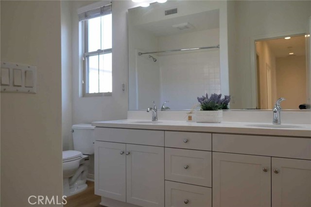 MLS #OC25256450 image #10