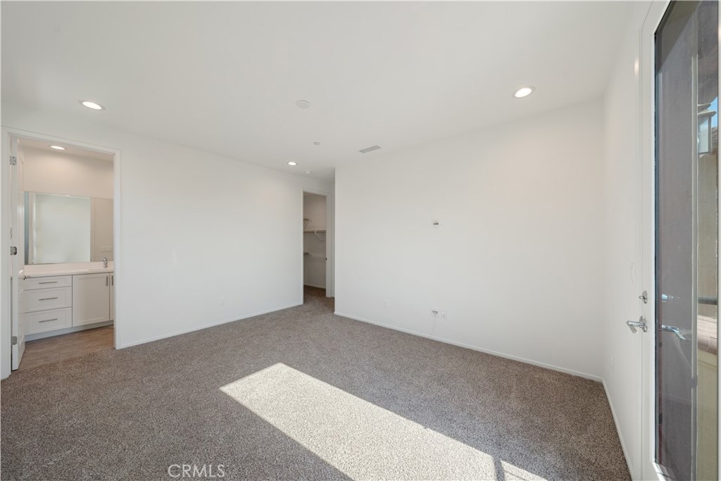 MLS #OC25256455 image #16