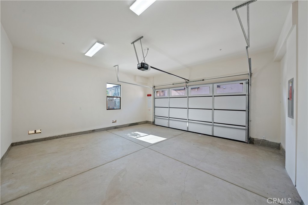 MLS #OC25256455 image #6