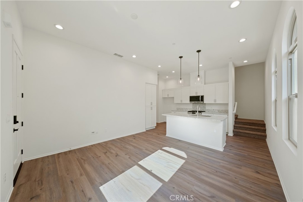 MLS #OC25256455 image #7