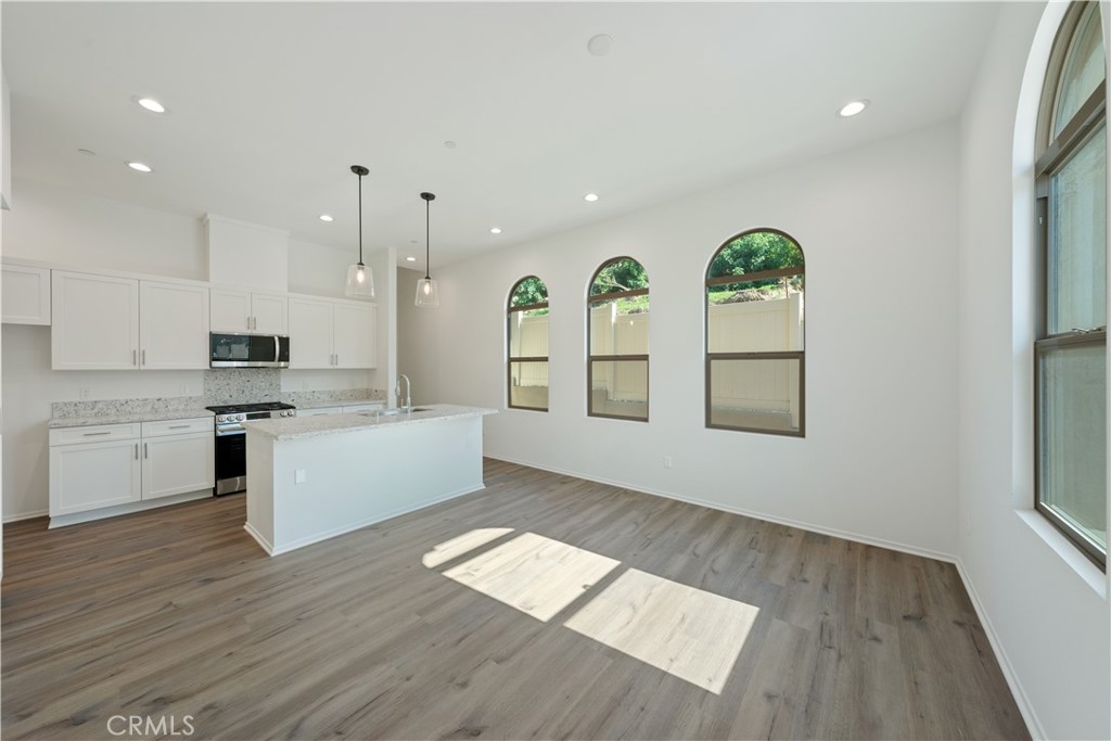 MLS #OC25256455 image #8