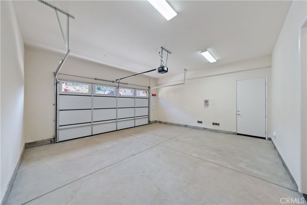 MLS #OC25256475 image #19