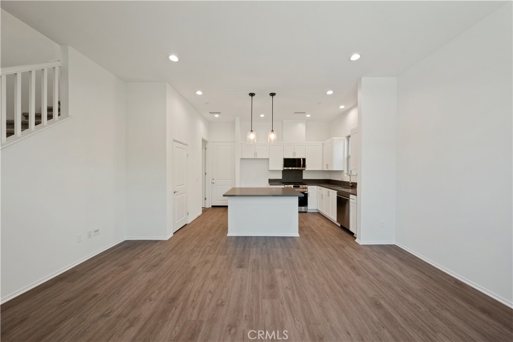 MLS #OC25256475 image #6