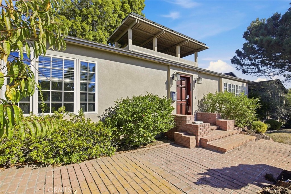 MLS #OC25256559 image #0