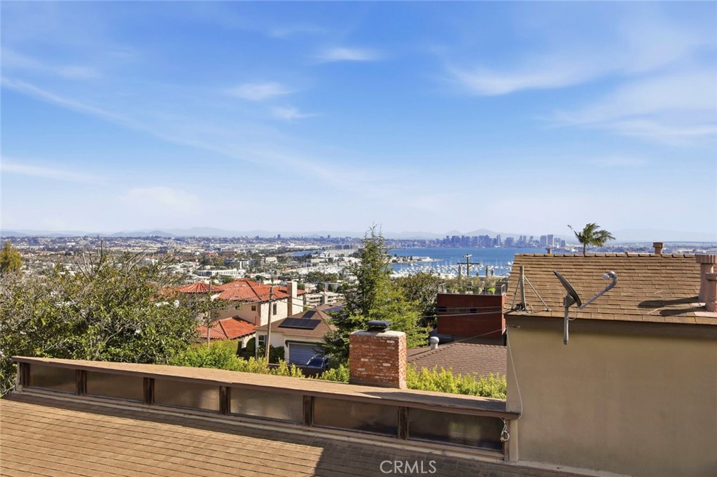 MLS #OC25256559 image #2