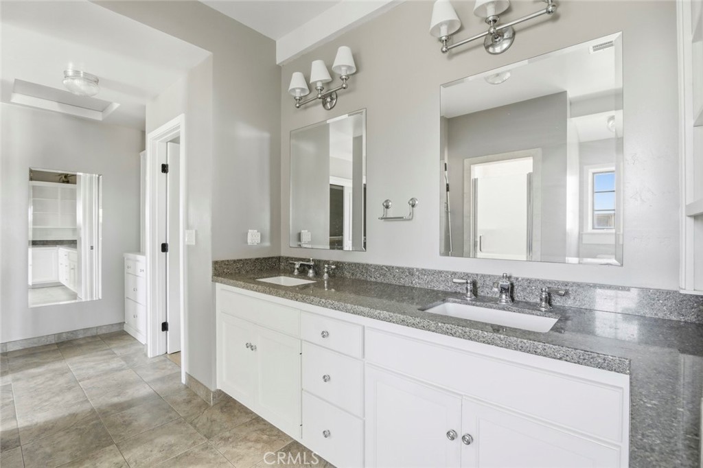 MLS #OC25256559 image #25