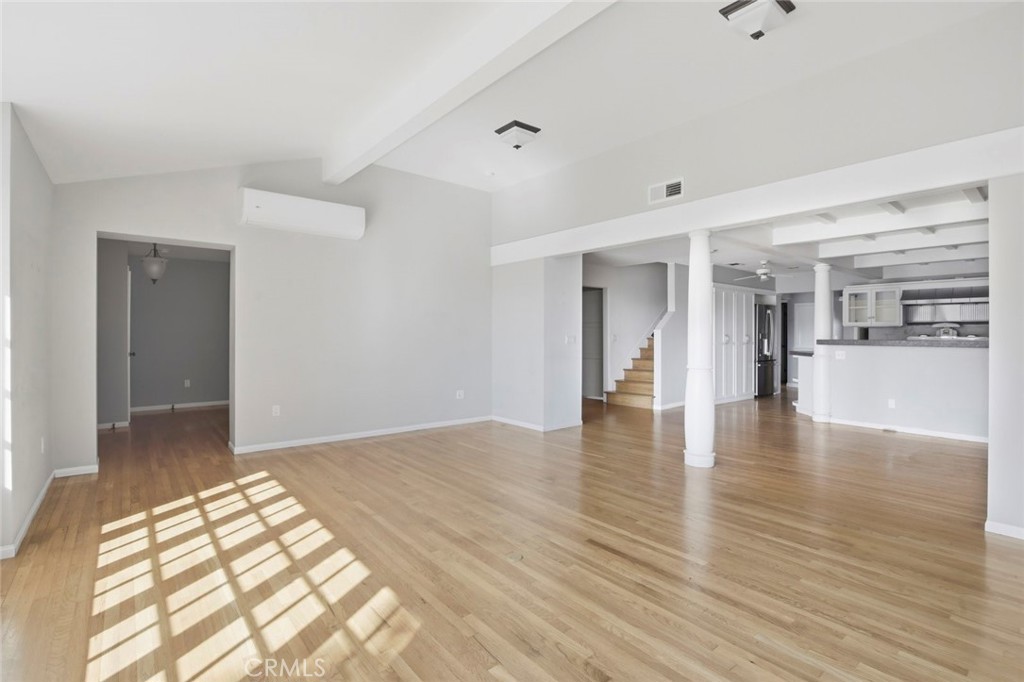 MLS #OC25256559 image #4