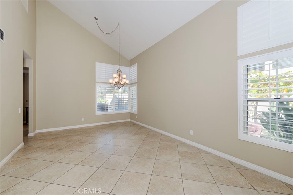 MLS #OC25256609 image #1