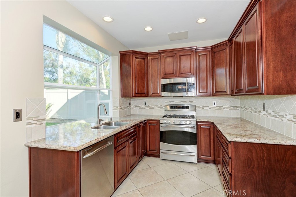 MLS #OC25256609 image #14