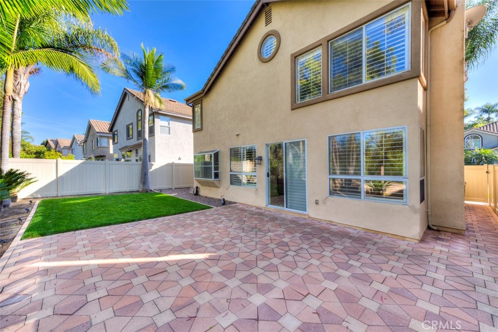 MLS #OC25256609 image #32