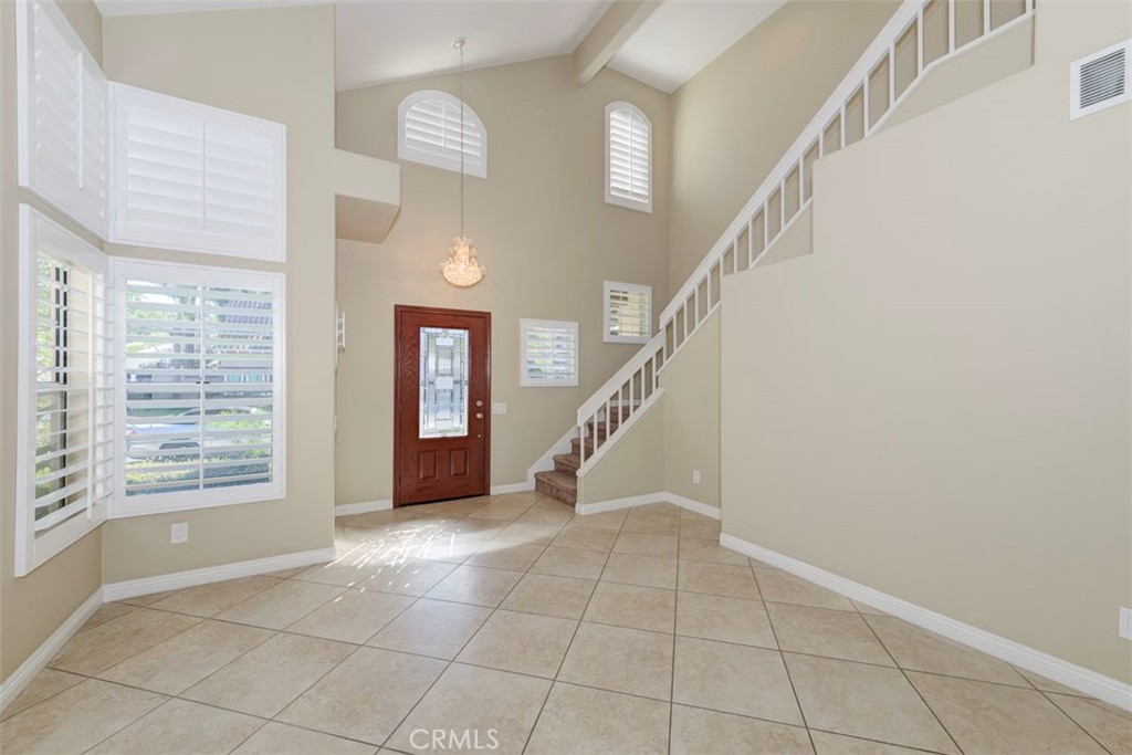 MLS #OC25256609 image #4