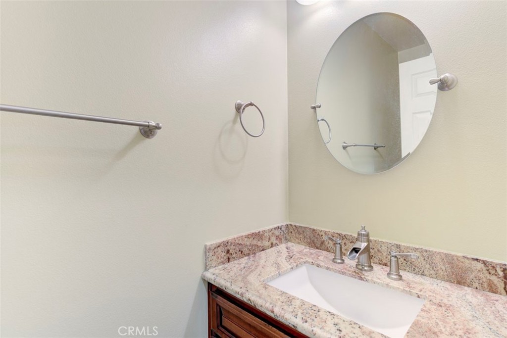 MLS #OC25256609 image #7