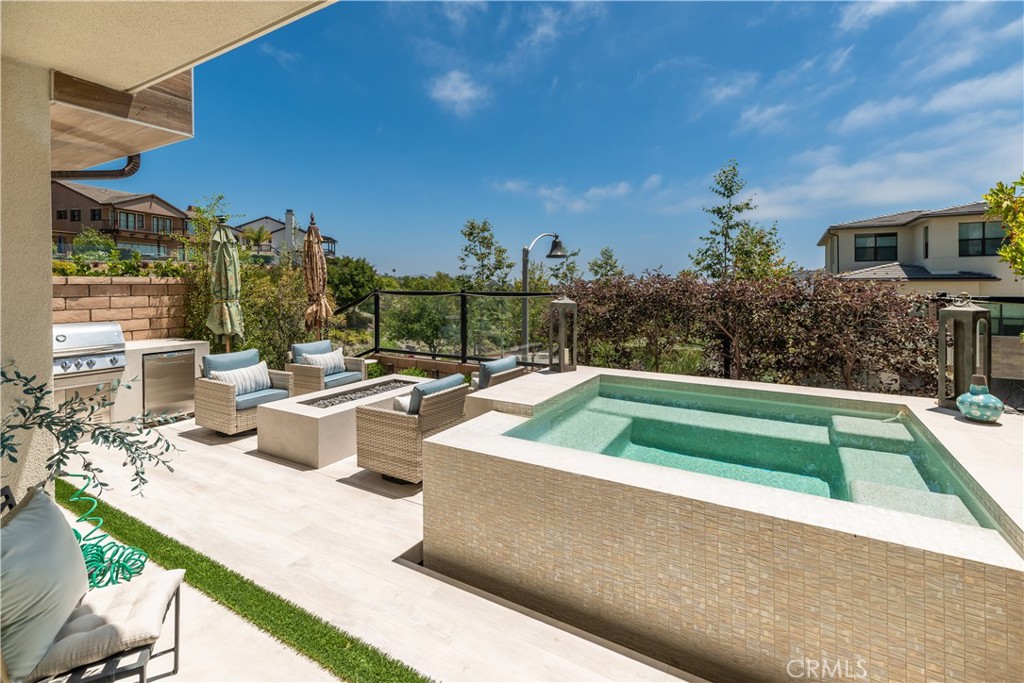 MLS #OC25256638 image #12