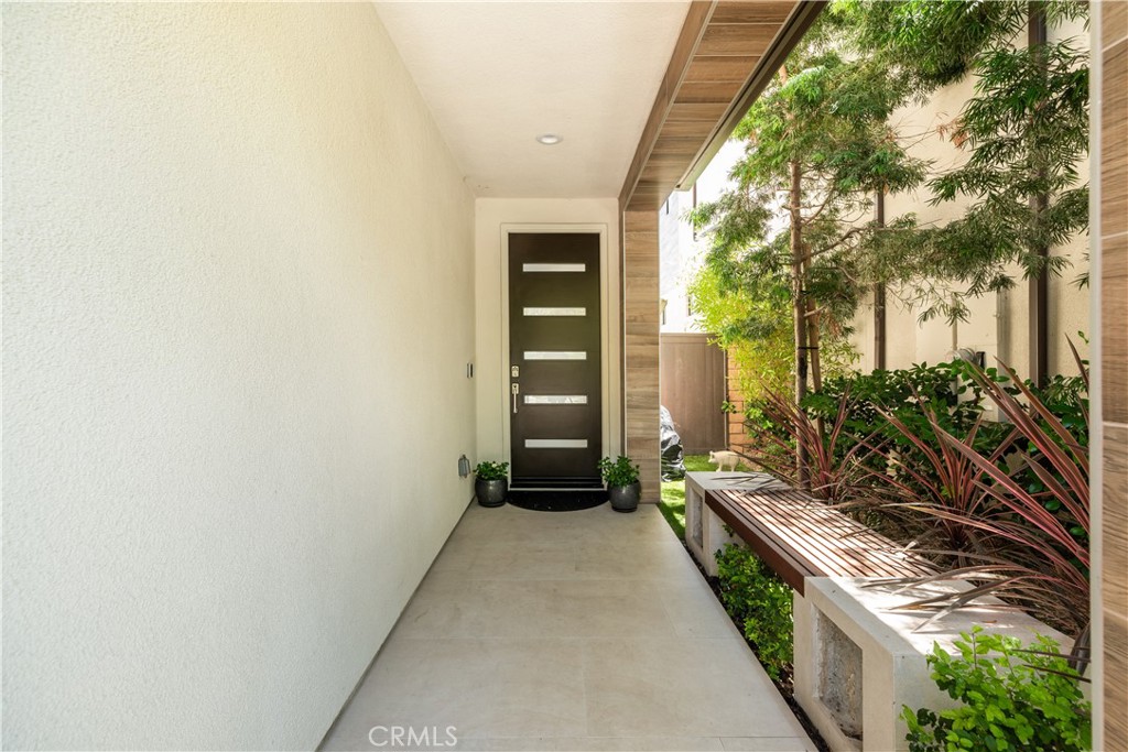 MLS #OC25256638 image #3