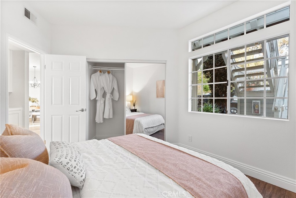 MLS #OC25256639 image #17