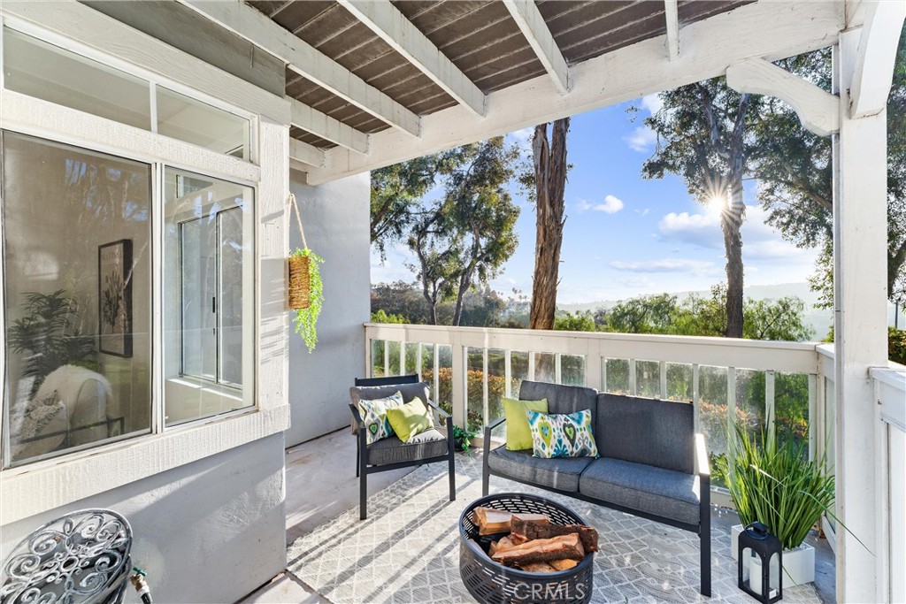 MLS #OC25256639 image #24