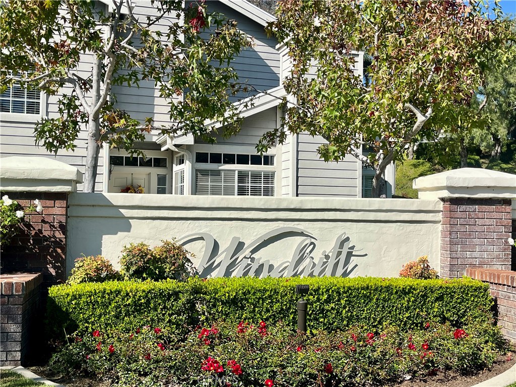 MLS #OC25256639 image #27