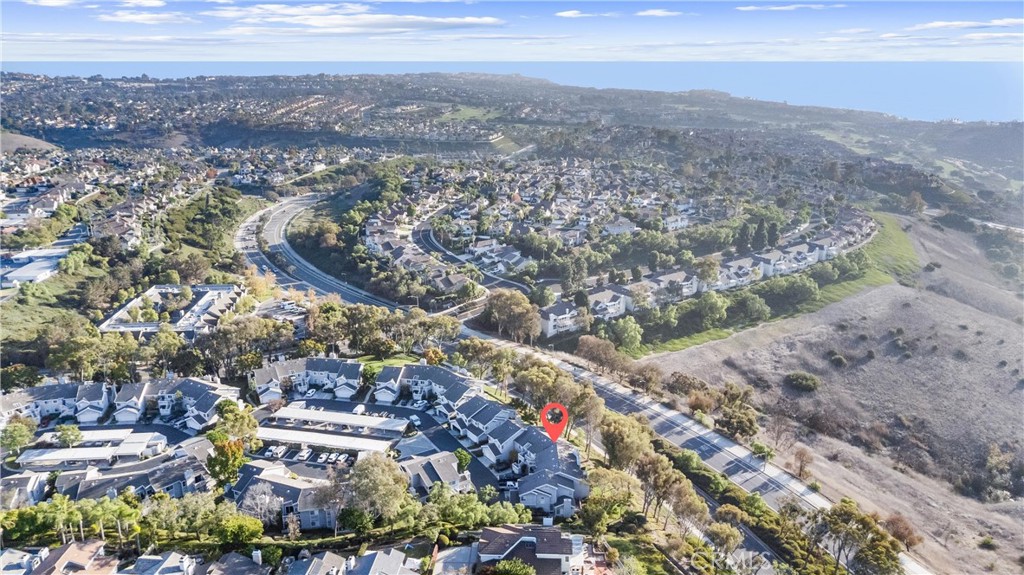 MLS #OC25256639 image #29